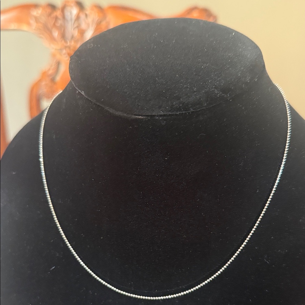 Elegant Silver Necklace